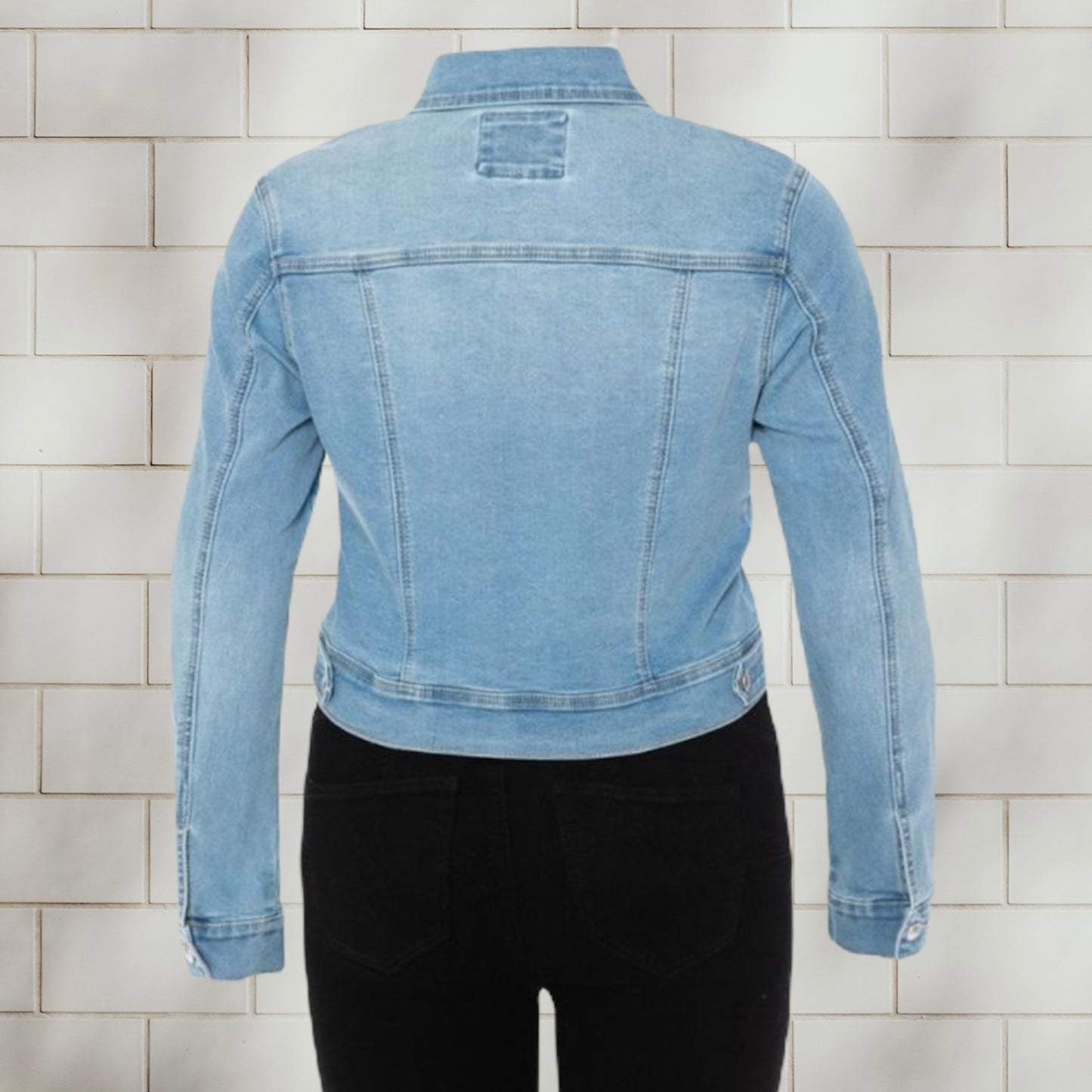 ELIZA DENIM JACKET (PLUS) - LIGHT WASH (1X-3X)