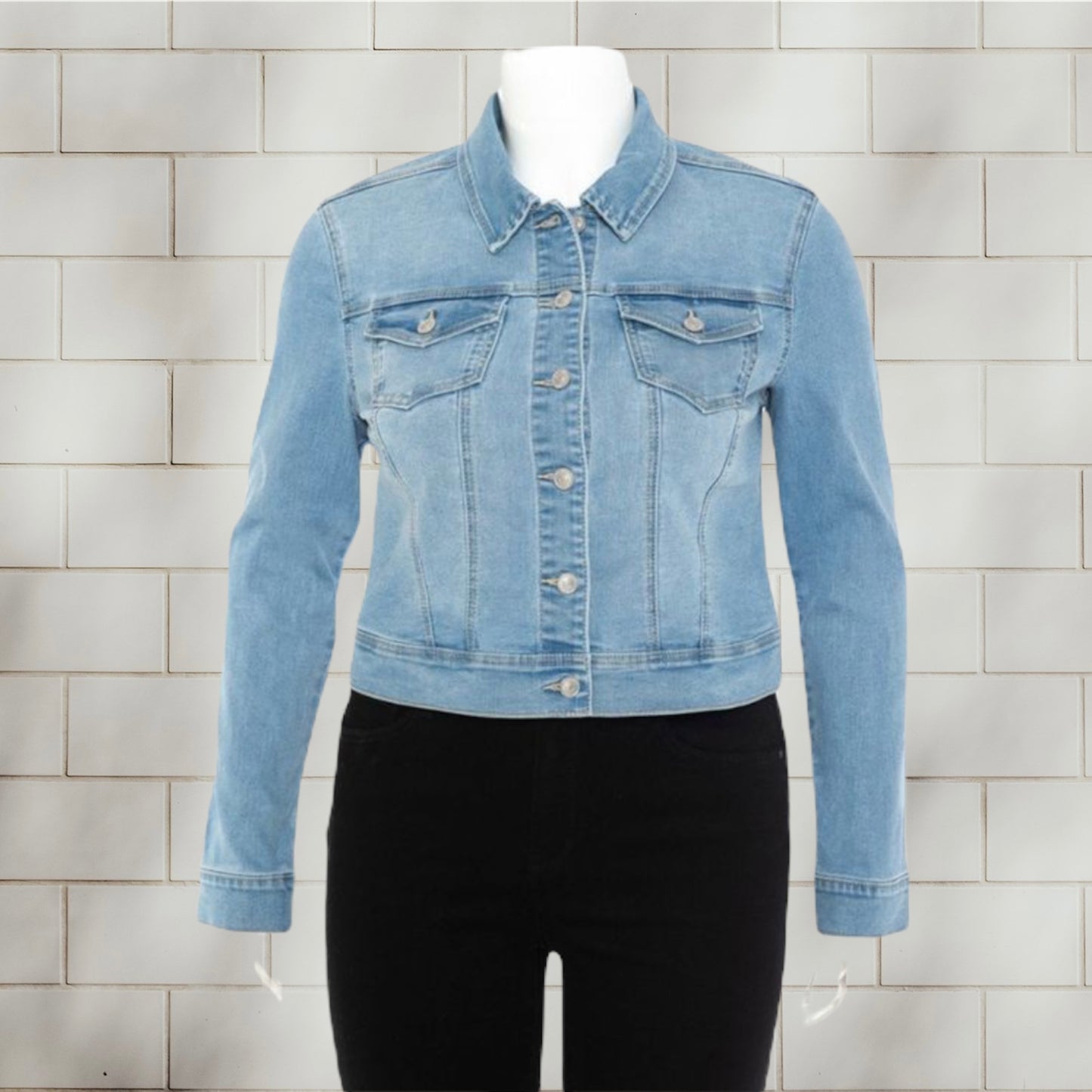 ELIZA DENIM JACKET (PLUS) - LIGHT WASH (1X-3X)